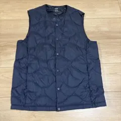 ユニクロ　UNIQLO ウェーブキルト　ウルトラライトダウンベスト　ネイビー　S