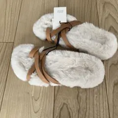 ZARA ファー付きサンダル　37 完売品 【未使用級】ZARA リアルファーソールハイヒールサンダル