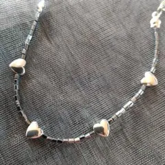 ハート型ビーズのブレスレット