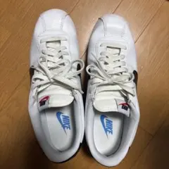 Nike ホワイト/ブラック スニーカー