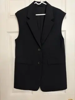 美品❣️GU ブラックノースリーブベスト Sサイズ