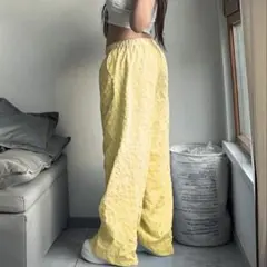 【SHEIN】 イエロー　花柄　ワイドパンツ　プラスサイズのサムネイル