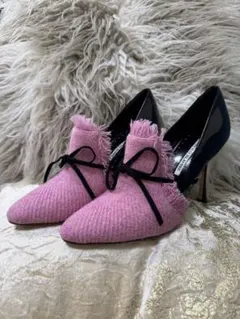 MANOLO BLAHNIK フリンジ付きヒール ピンク