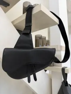 Dior ブラック　レザーショルダーバッグ　サドルバッグ