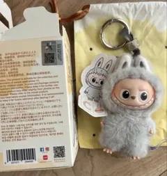 POPMART ラブブ PIN FOR LOVE イニシャル 【c】ぬいぐるみ