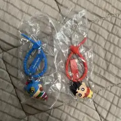 クレヨンしんちゃん カラフルマルチチャーム　2点セット