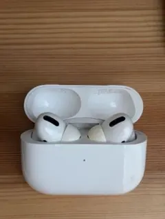 AirPods 第1世代 互換品 Pro ワイヤレスイヤホン 充電ケース付のサムネイル