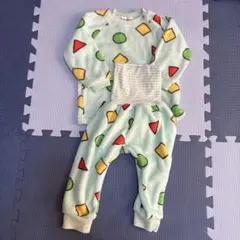 クレヨンしんちゃんベビーパジャマ 90cm 幾何学模様