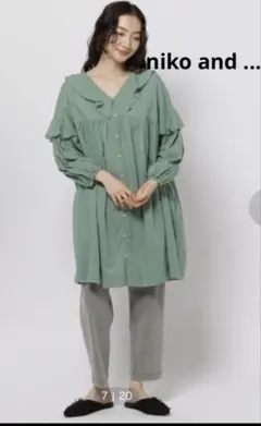 【美品】niko and ...プレミアムローンラッフルチュニックのサムネイル
