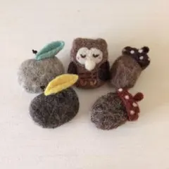 フクロウと木の実ブローチ5点セット