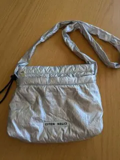 Item thumbnail for item e02a2b52-f54b-4140-890a-1526aa13b603