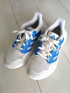 adidas ホワイト/ブルー スニーカー　23cm