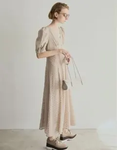 新品未使用　大人気　レースMIXパフスリーブワンピース