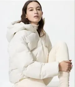 【新品・未使用品】UNIQLO シームレスダウンパーカ　Lサイズ　オフホワイト