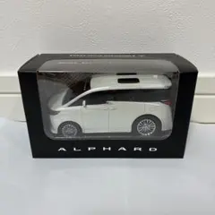 プルバックカー トヨタ アルファード プラチナホワイトパールマイカ ミニカーのサムネイル