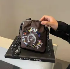 馬　刺繍　ポーチ　ナイロンバッグ　ショルダーポーチ　乗馬　馬術　馬好き　ブラウン