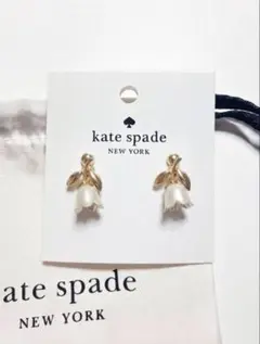 kate spade NEW YORK フラワー イヤリング　ホワイトのサムネイル