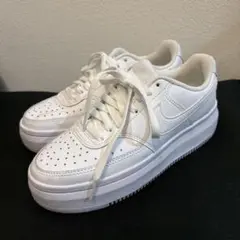 美品 ナイキコートビジョンアルタホワイト白　24.5cm