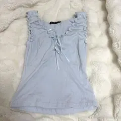 BRANDY MELVILLEフリルリボン付きタンクトップ
