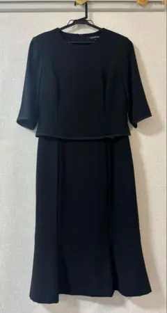 ブラックワンピーススーツ（ジャケット付き）