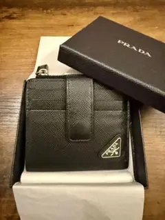 PRADA サフィアーノ トライアングル カードケース 2MC066のサムネイル