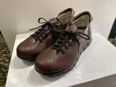 【新品】ELENASエンチャンテッド本革ソフトレザーレースアップスニーカーのサムネイル