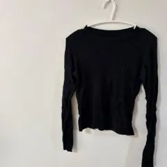 美品✨️黒の長袖カットソー Tシャツ 無地 着回し 合わせやすい