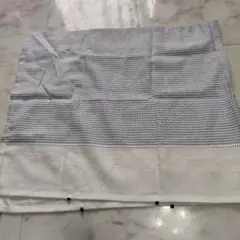 カフェカーテン　インド綿100% 薄い水色ボーダーと白の綿編み