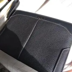 ブラック クラッチバッグ