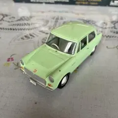 アサヒ玩具 モデルペット No.5 ダットサン ブルーバード 黄緑 ミニカー