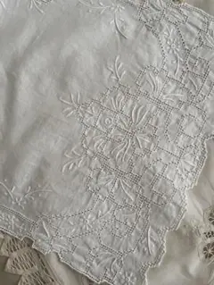 フランス 蚤の市 クロス 手刺繍 鳥 レース - メルカリ