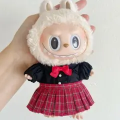 JANAYA ハンドメイド　labubuぬいぐるみ服　黒色シャツとスカート2点