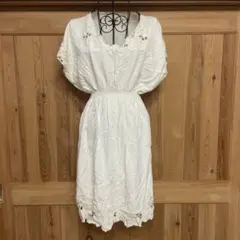 値下げ　ヴィンテージ　刺繍入り薄い黄色ワンピース