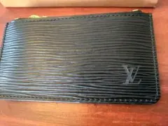 LOUIS VUITTON エピレザー コインケース