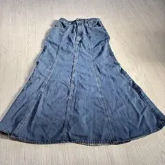 GU デニムフレアロングスカート