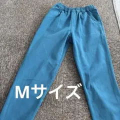 カジュアルパンツ　デニム　ブルー