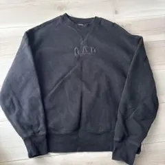 GAP ブラック クルーネック トレーナー