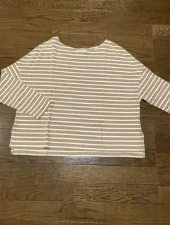 ナノユニバース　ボートネックベージュと白のストライプ長袖カットソー大きめサイズ