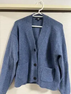 青いウール混紡カーディガン