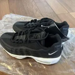 美品★NIKE AIR MAX 95 DH8015 001 ブラック24.5CM