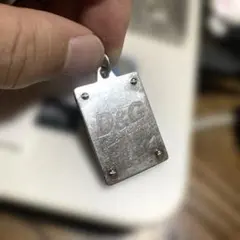 D&G ドッグタグ ネックレス トップ