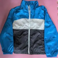 男の子　ジャンパー　西松屋