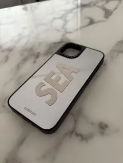 CASETiFY × WIND AND SEA iPhone14 ケースブラック SEA（iPhoneケース ・ ブラック/黒色系）のフリマアイテム一覧