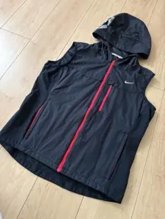 NIKE RUNNING フード付きナイロンベスト