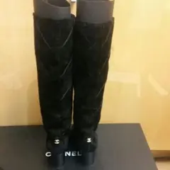 CHANELロングブーツスエードステッチ