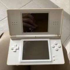 任天堂　NINTENDO DS Lite 動作確認済み　本体　マリオカート付き