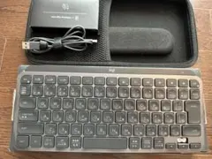 Logitech ワイヤレスキーボード ⭐︎専用ケース付⭐︎