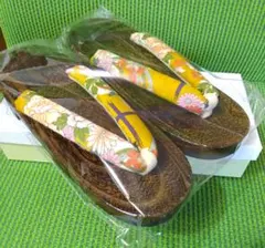 レディース　浴衣　下駄　24cm　黄色　からし色　花柄