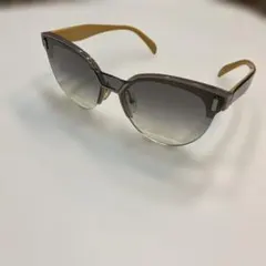 PRADA サングラス グラデーションレンズのサムネイル