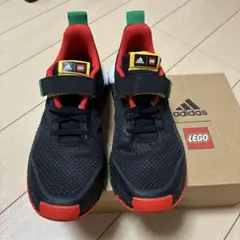 adidas LEGO キッズシューズ 黒/赤/緑/黄 サイズ23.5になります